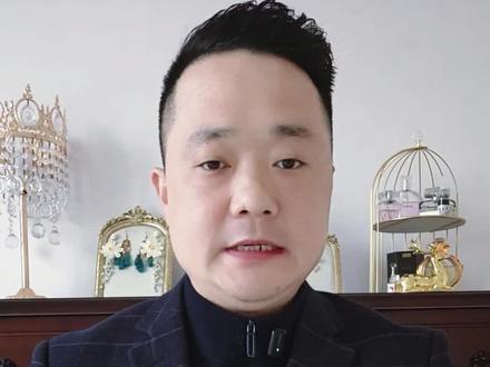 向佐同志简历(向佐爱踢人)#向佐 #向华强 #郭碧婷 #一个男的说 #向太