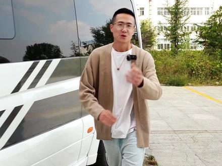 斯宾特劳伦士版,无论是开还是坐,都是斯宾特天花板级别的存在#奔驰斯宾特 #劳伦士 #豪华商务车 #奔驰 #二手车