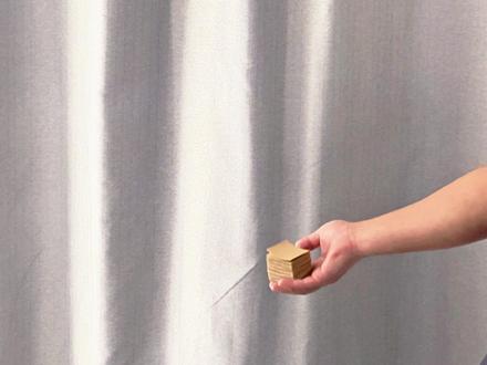 教你用纸做一个好玩的小玩具,他的特点就是很有弹性,但是你知道他叫什么名字吗?#手工diy #亲子手工 #折纸 #折纸玩具 #创意手工