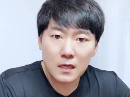 年少成名的人很自我!