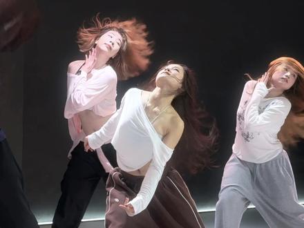 美丽的镜面版 #shirley绿绿编舞 #红线 #一学就会系列 #氛围感舞蹈 #抖音热门舞蹈挑战