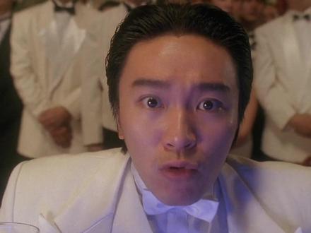 给我擦皮鞋,我要验牌 #周星驰电影 #给我擦皮鞋 #我要验牌 #赌侠2之上海滩赌圣