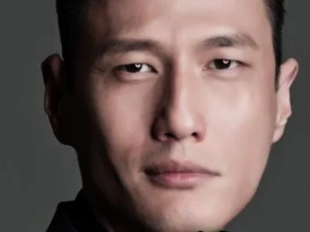 尹子维还是太爱她了!#尹子维 #徐冬冬 #娱乐 #热门 #vlog十亿流量扶持计划