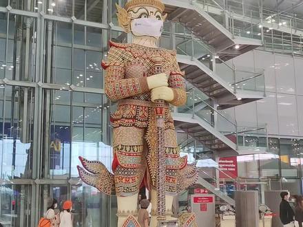 《泰国马来游》之转场马来西亚
☞持中国护照落地马来西亚提前办了签证
☞落地不需要核酸检测
☞曼谷飞吉隆坡时长2个钟
#出境旅游开放 #马来西亚旅游