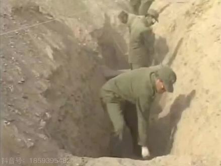 战友们,还记得当年国防光缆施工的日子吗?#当过兵的人 #致敬青春