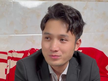 我们的缘分绕了一大圈 坦诚交代了所有家底,本以为故事就此结束,没想到……还有后续。#我们的故事 #热点话题 #婚姻家庭 #棒哥结婚