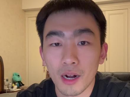 英伟达财报超预期 股价下跌5% 大空头又来质疑 #财经 #美股 #英伟达