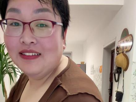 40岁胖姐又丑出了新高度! #大码女装穿搭 220斤胖姐网购踩坑,这次又丑出了新高度#真实生活 #当网络穿搭走进现实生活 #大码博主