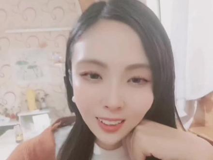 腹有诗书气自华#生于忧患,死于安乐”,告诫我们应该时刻有忧患意识,而不是耽搁和沉溺在美好的、舒适的、的生活之上。安图享乐。所谓生于忧,死于乐就是这个道理。