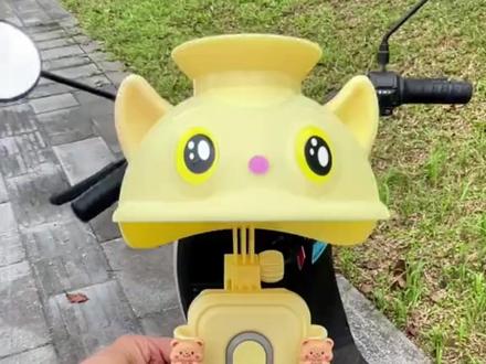 六爪骑行支架来了,自带小头盔,可以遮阳挡雨很实用,还自带小挂钩,骑车时可以挂袋子行李物品#电动车手机支架 #自行车手机支架 #骑车必备 #骑行装备 w