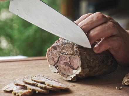 今年过年,就做这个盐卤牛肉招待客人。#盐卤牛肉 #卤牛肉 #抖音年味争霸赛 #家常菜 #治愈系美食