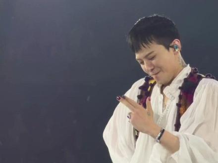 我不允许有任何人没有看过权志龙跳刀马舞 #权志龙 #权志龙粉丝见面会 #刀马刀马 @抖音小助手