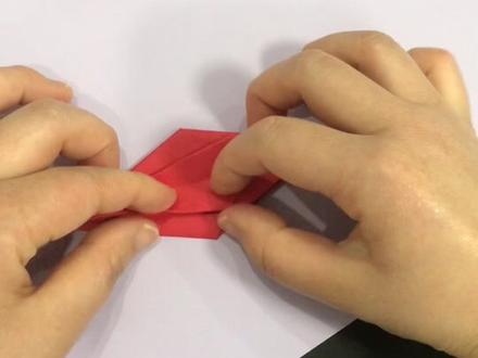 简单好看的百合花详细教程来了,一看就会,赶紧来收吧!#折纸教程 #亲子手工 #幼儿手工