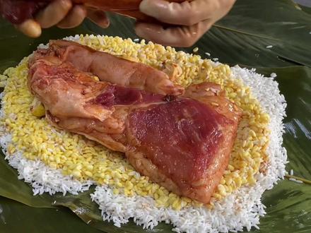 一个大粽一家人吃#包粽子 #灵山大粽 #猪脚粽