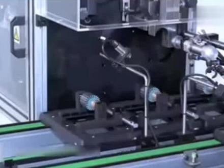 电机转子的生产,全自动化流水线环环相扣,满满的舒适感