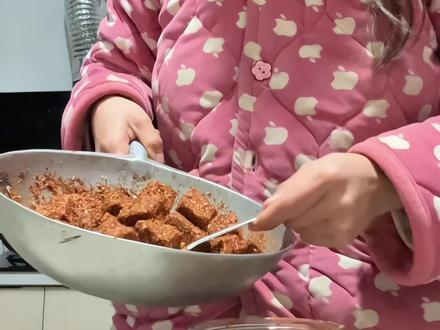 家人们后续来了霉豆腐享福去了 #霉豆腐#什么时候能让我卖一次霉豆腐 #自制霉豆腐 #农村生活 #青年创作者成长计划