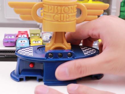 赛车总动员闪电麦昆对战黑风暴杰克逊