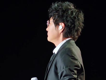 孙楠•爱在邢台520群星演唱会『拯救』。♥️我拯皇来了,都往后稍稍,简直就是开口跪呀!😎😎😎🌺🌺🌺#孙楠 #孙楠演唱会 #拯救