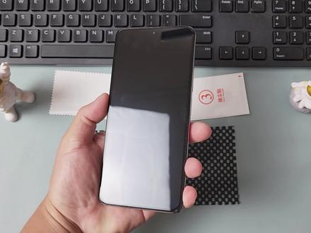 红米k50屏幕大概率是弯的,贴膜怎么解? #数码科技 #红米k50 #红米 #小米 #k50