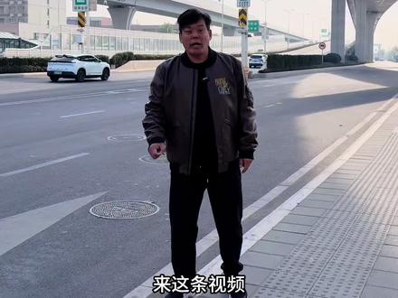 青岛高架拍摩托车违章