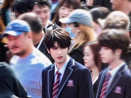 张桂源开机顺利#张桂源#桂訫痣#我们的少年时代2