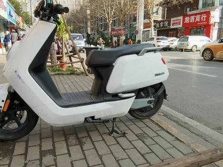 小伙花4千多网购了一辆二手电动车,续航速度不满意,感叹水太深