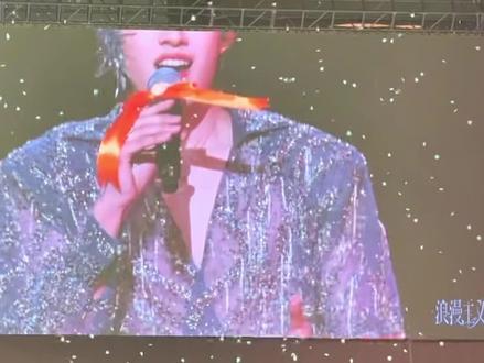 全世界最爱粉丝的人🧡#张极#到时说爱我#登陆少年浪漫主义演唱会