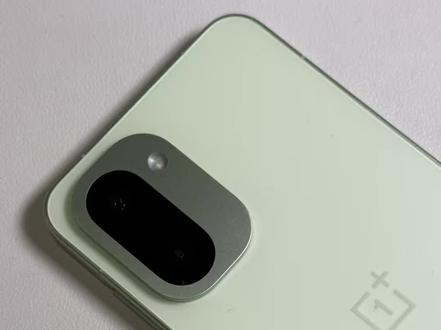 每天重度游戏实测:一加Ace6T,骁龙8Gen5处理器,搭配8300mAh电池游戏性能续航表现如何? #一加Ace6T