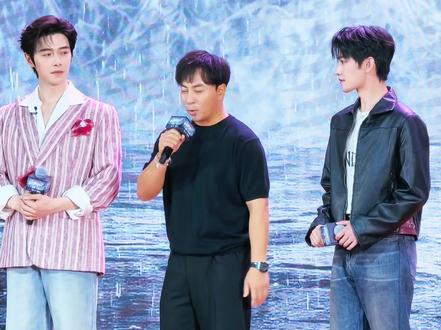 释小龙:我一直在平常都会称呼杨洋帅哥,当然不只是长得帅#雨霖铃 #杨洋 #释小龙 #方逸伦 #章若楠
