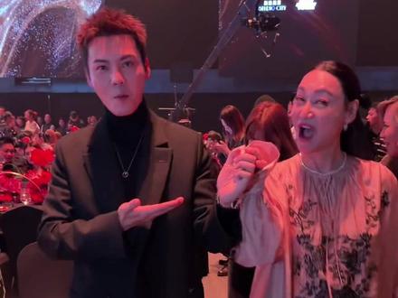 超级晚宴
#陈伟霆 #惠英红
澳门颁奖典礼
電影之城
2025實力派MAT年度盛典
暨澳門新濠影滙10周年盛典
#新濠影汇 #典礼 #颁奖典礼