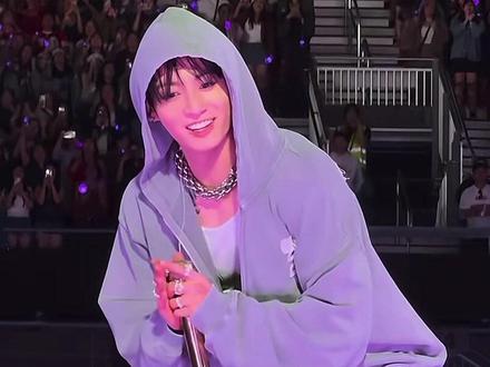 粉色内内是啥意思啊果
#田柾国 #jungkook #Dope #bts演唱会