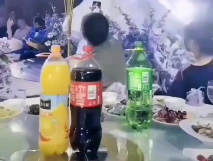 喜结良缘,新婚快乐,百年好合,喝喜酒沾喜气!#车模张芮尔女神