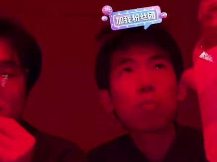 水姐5g合唱《孤单心事》,银色真的无敌啦谈着最好看的小.. #水姐 #里奥 #银色虞姬