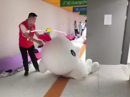 史上最颠吉祥物#也太可爱了吧 #大湾鸡#喜洋洋#乐融融