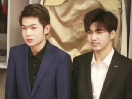 许鑫蓁不知道从什么时候开始,他没有主动和周诣涛进行光明正大地拥抱了#钎九#茉莉雨 #钎九