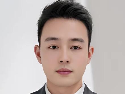 美伊紧张局势之下,黄金的强势还将继续,你认为美伊博弈对期货市场哪些品种有影响的?哪些品种会有不错的机会呢?#美伊 #黄金 #期间 #甲醇 #沥青