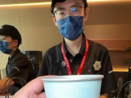 哇塞,霸王茶姬会变色的杯子#霸王茶姬 #霸王茶姬河南