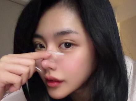 do鼻后到底怎么贴胶带?怎么保持形态稳下去?手把手干货教程来了!
#变美 #do脸 #鼻子 #肋骨鼻