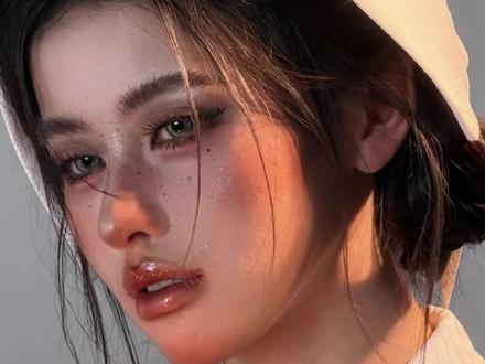 禁欲系修女发型教程✝ | 欢愉的艺术🔥
#合肥学化妆 #合肥化妆培训 #欢愉的艺术 #修女妆造
#零基础学化妆