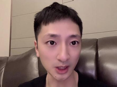 银行卡被冻结,不要急不要慌,唯一的办法,就是耐心等待3天 或半年。。(也有可能强制划扣)