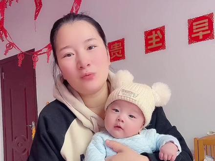 宝宝睡不踏实,总是抓耳挠腮,试试这几个动作#育儿经验分享 #人类幼崽成长记 #家有萌娃 #人类幼崽到底有多可爱