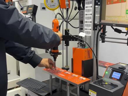 扭矩控制和角度控制的拧紧策略有什么区别?#智能电批#拧紧枪 #打螺丝 #拧紧策略 #自动锁螺丝机