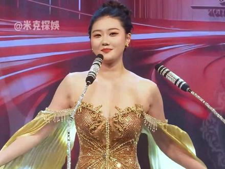 中华选美小姐冠军官宣这一夜,19岁来自河北的连子欣,用珠圆玉润的身材给白幼瘦们上了一课 #连子欣 #选美冠军 #中华选美小姐 #娱乐评论大赏 #内容启发搜索