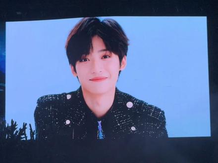 梓渝你是会骗我眼泪的🥹
极速小鱼:北京的冬天还冷吗
梓渝:还挺冷的 不过也没那么冷了
#梓渝#梓渝南京演唱会