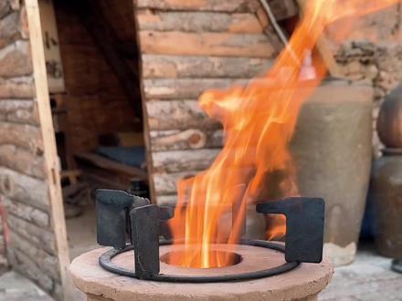 不花一分做无烟气化柴火炉 享受玩泥巴烧柴火的乐趣 喜欢的小伙伴们动手做起来#柴火灶 #柴火炉 #农村生活 #我的农村生活 #制作过程