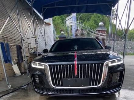 #精品
红旗H9引擎盖流水灯安装