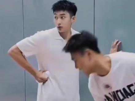 广东男篮预定国青后卫段睿骐。#四川男篮#段睿骐