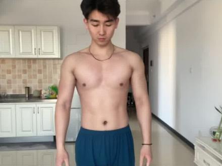 2022新年新计划:
无论工作学习在忙也要每天坚持做100个俯卧撑(外加2组弹力带训练)
记录身材会有一个什么样的变化,
一起快健身快出型#自律 #你好2022 #胸肌 #徒手健身 #小工具健身 #居家健身