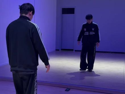 说说“你”与“歌”的故事吧! #一个人想着一个人 #funk编舞 #镜面教学 #热门舞蹈挑战 #抖音潮流舞蹈地图