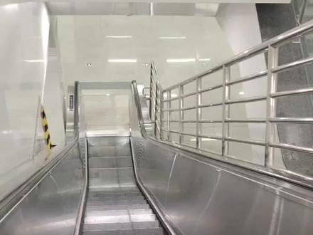 告别了整整三十年的中学教育工作者职业生涯(1995.7~2025.12),在2026到来之际,开启一段崭新而又美好的人生旅程吧!今天我们一起去探索圣诞打卡地一一欧式风情街海德小镇吧!#西安同城 #大美西安 #西安#海德小镇#圣诞的100种打开方式 #圣诞节